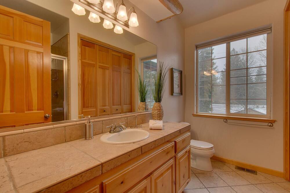 Photo of Bathroom in North Upper Truckee