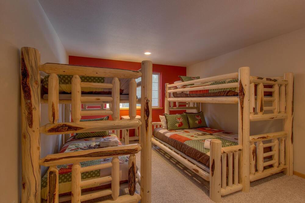 Photo of Bedroom in North Upper Truckee
