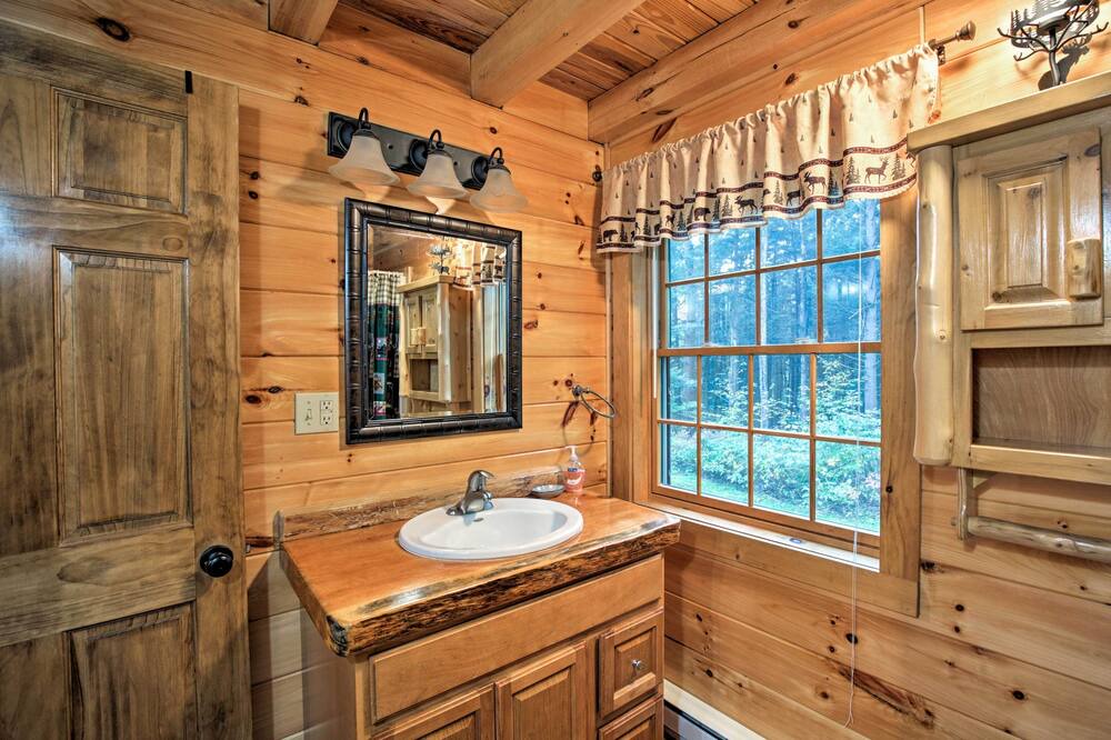 Photo of Bathroom in Glenfield