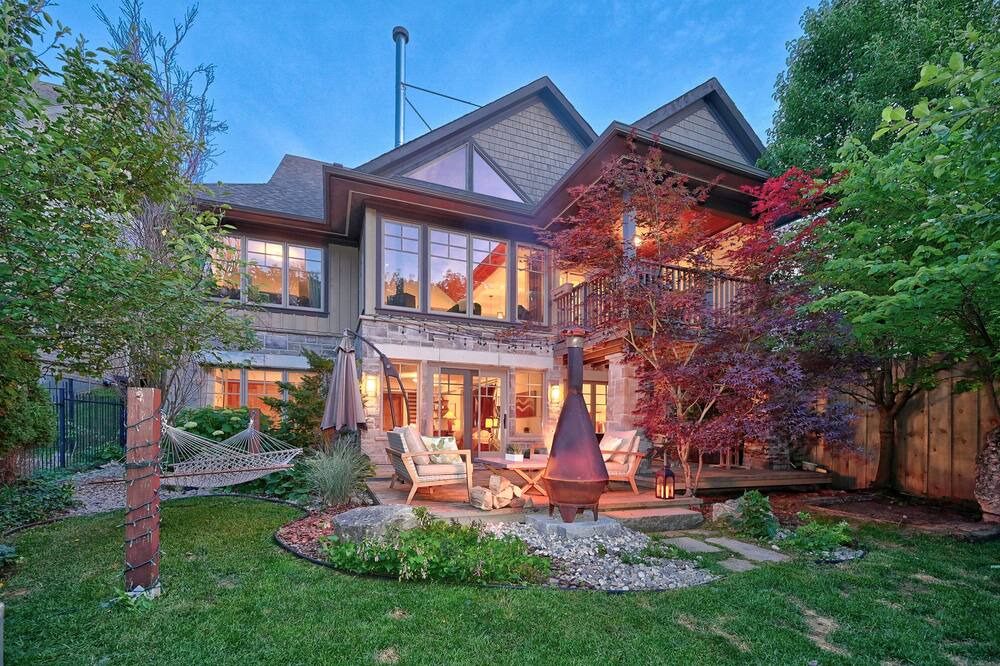 Photo of Outdoor in Grand River South