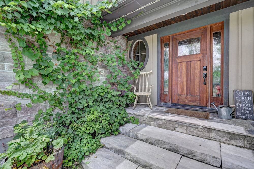 Photo of Outdoor in Grand River South