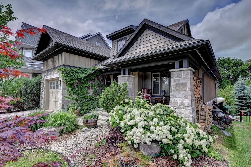 Photo of Outdoor in Grand River South