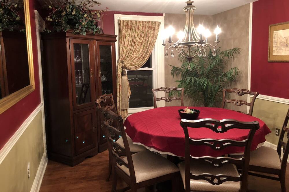 Photo of Bedroom in Springfield