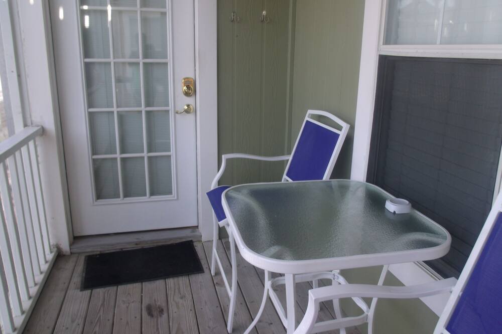 Photo of Patio Balcony in Ono Island