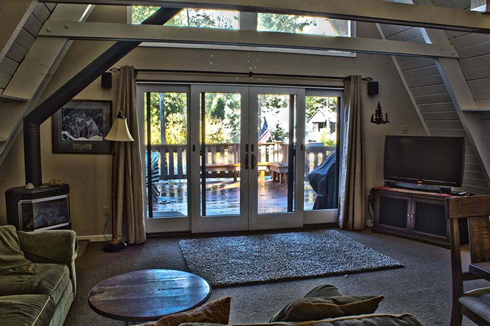 Photo of Livingroom in Strawberry