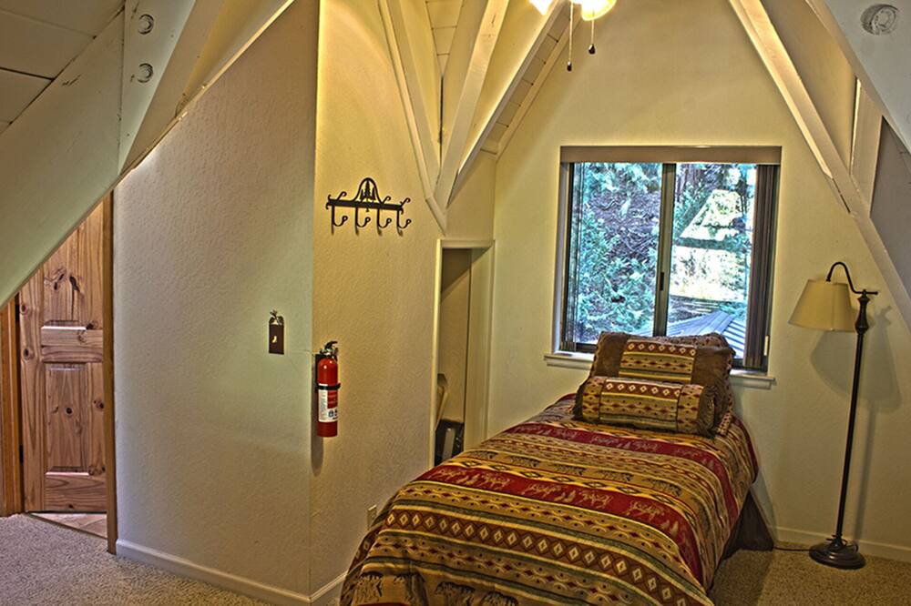 Photo of Bedroom in Strawberry