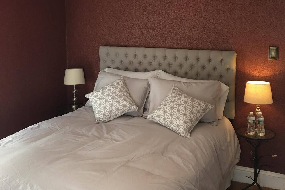 Photo of Others in Corey Hill