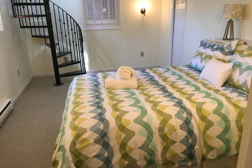 Photo of Bedroom in Corey Hill