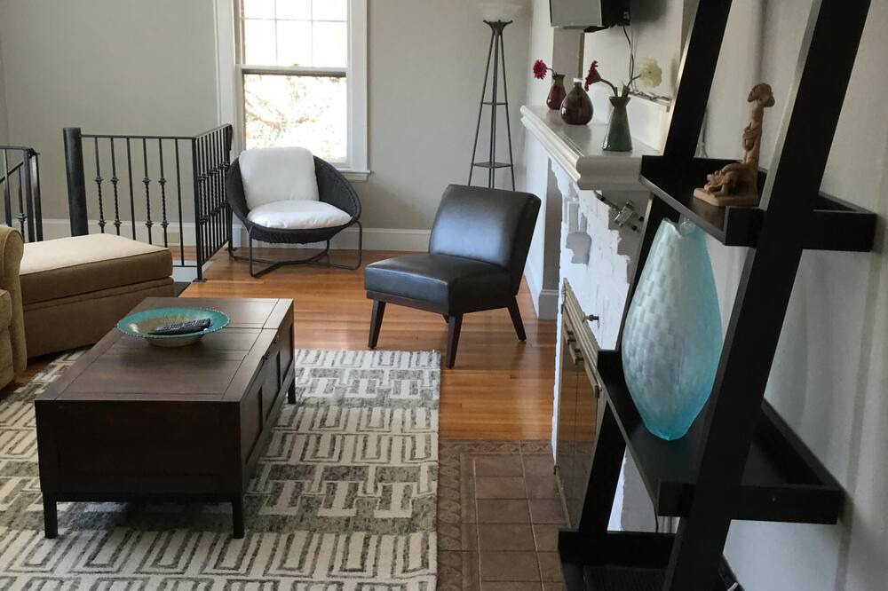 Photo of Others in Corey Hill