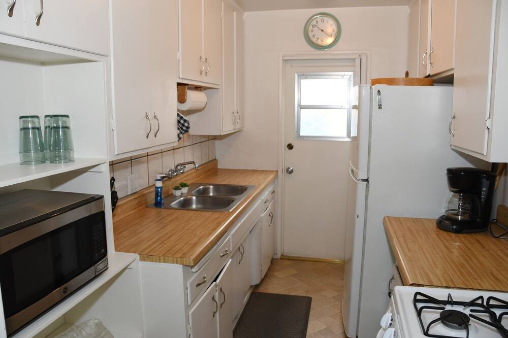 Photo of Kitchen in South Mission Beach