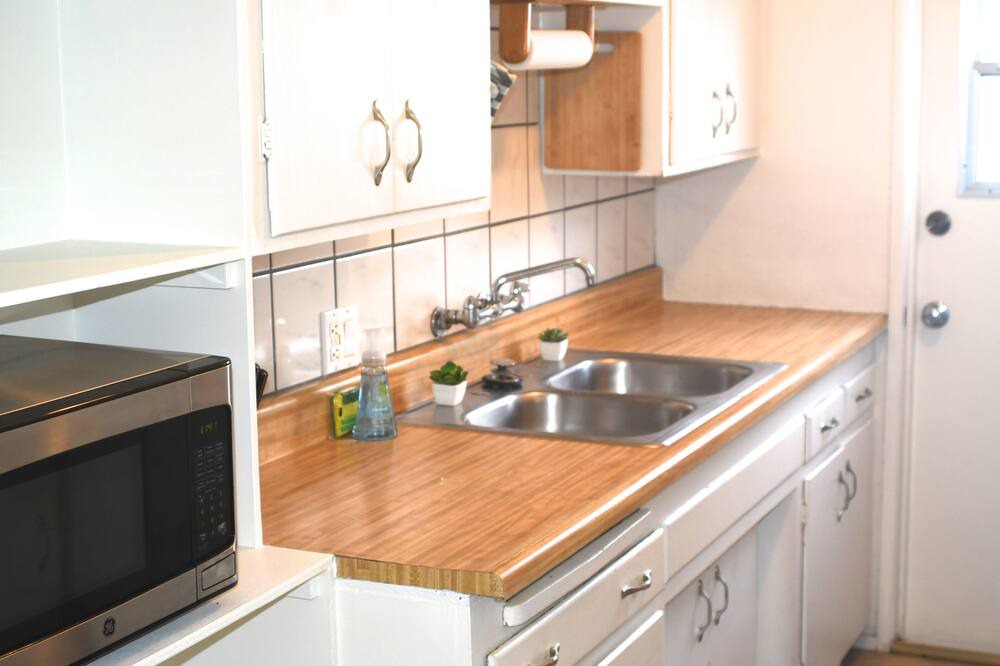 Photo of Kitchen in South Mission Beach
