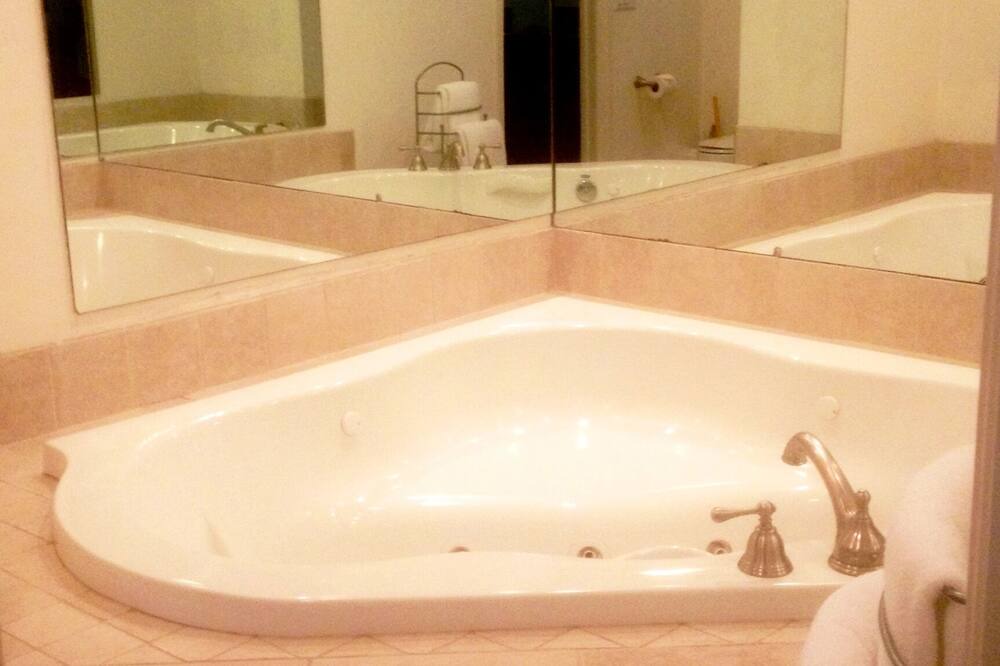 Photo of Bathroom in Wulfert