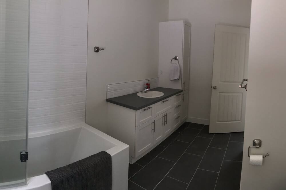 Photo of Others in Mansfield-et-Pontefract