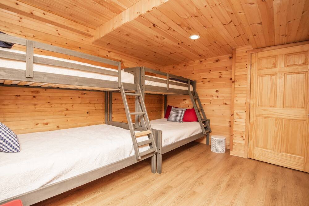 Photo of Bedroom in Bean Station