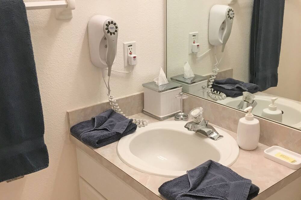 Photo of Bathroom in Cumbrian Lakes