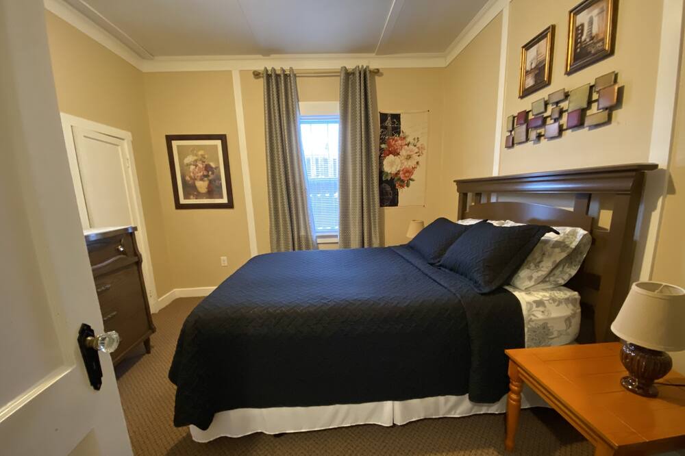 Photo of Bedroom in Lewisporte