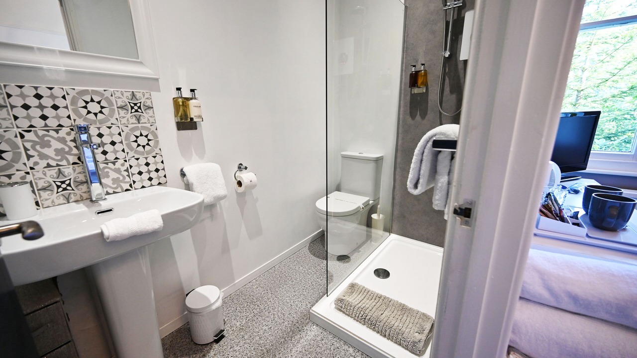 Photo of Bathroom in Corris
