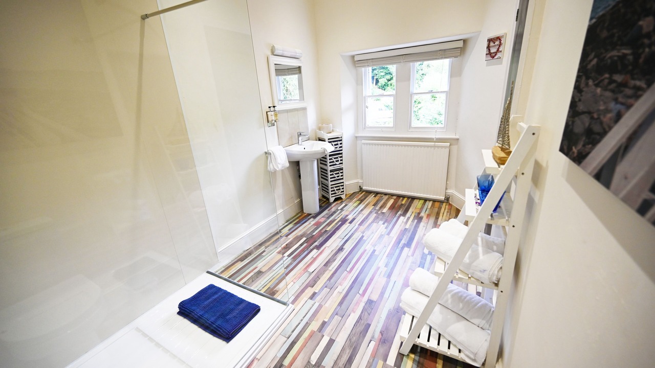 Photo of Bathroom in Corris