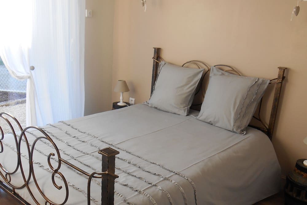 Photo of Bedroom in Pougy