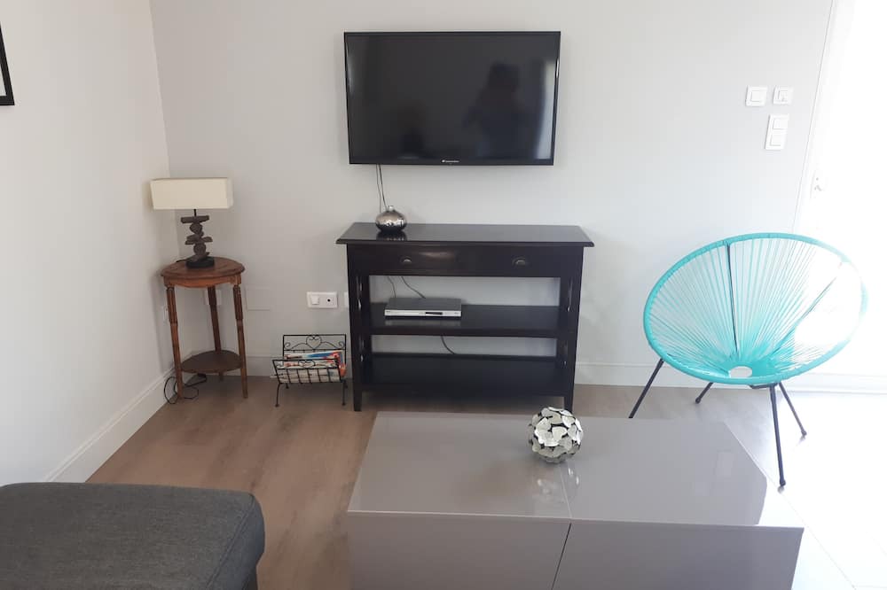 Photo of Livingroom in Pougy