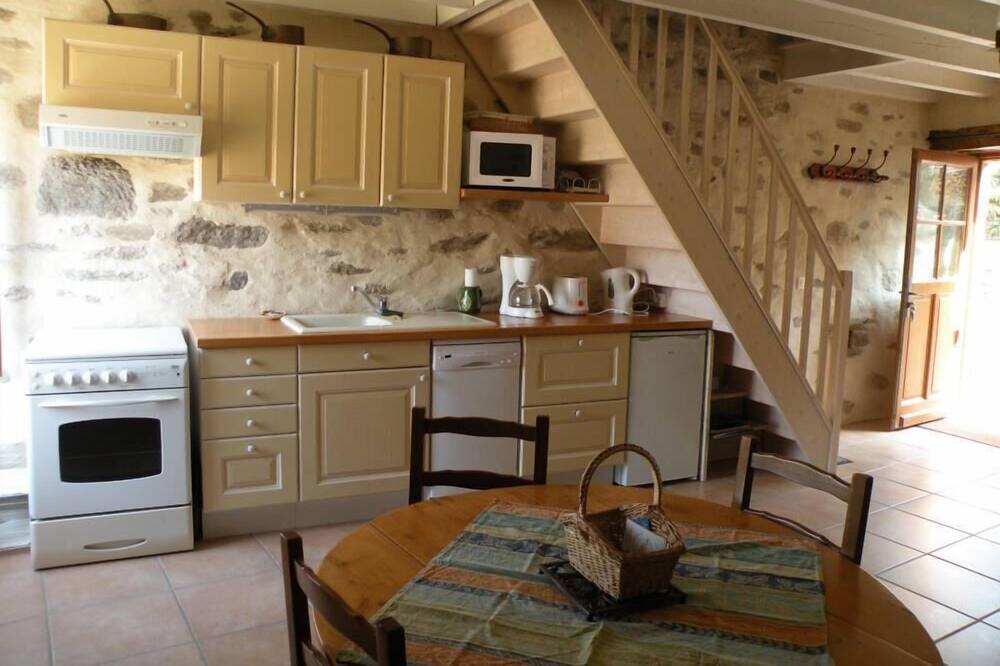 Photo of Kitchen in Plouer-sur-Rance