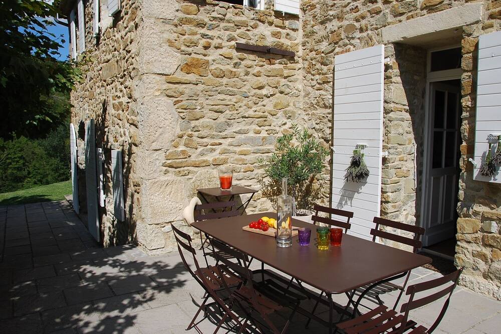 Photo of Patio Balcony in Soyans