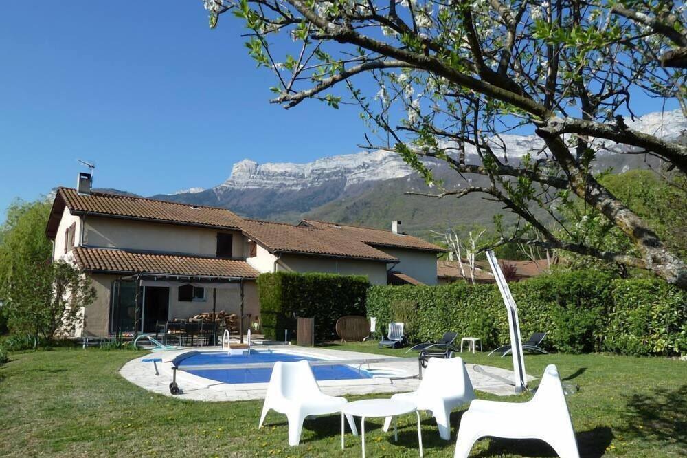 Photo of Outdoor in Claix