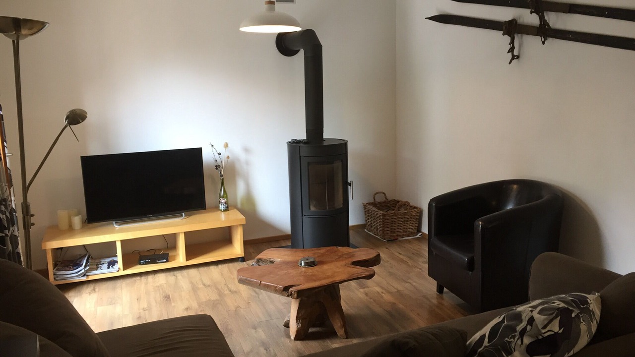 Photo of Livingroom in Entraunes