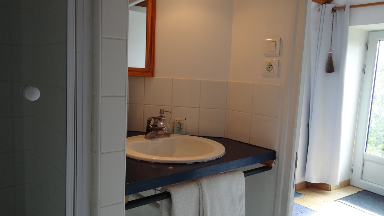 Photo of Bathroom in Rochefort-sur-Loire