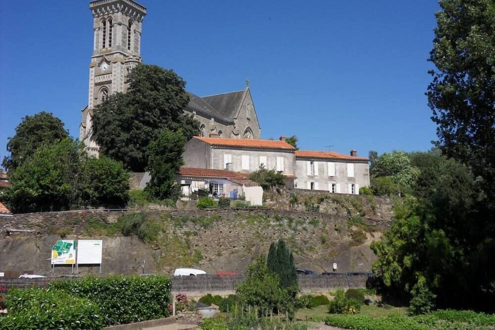 Photo of Outdoor in Apremont