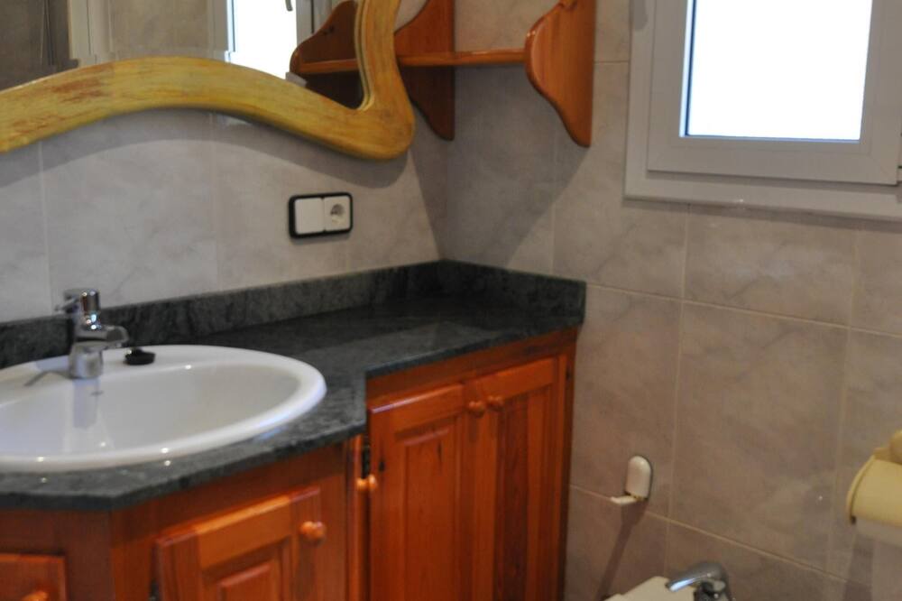 Photo of Bathroom in L'Escala