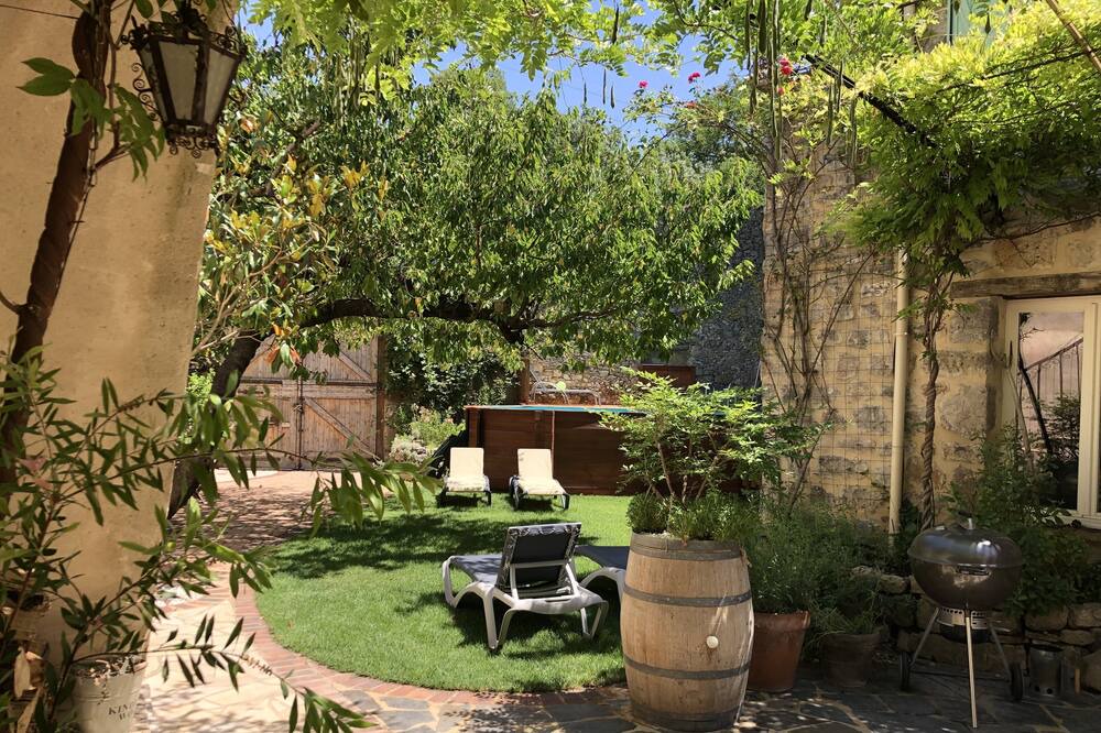 Photo of Outdoor in Lagrasse