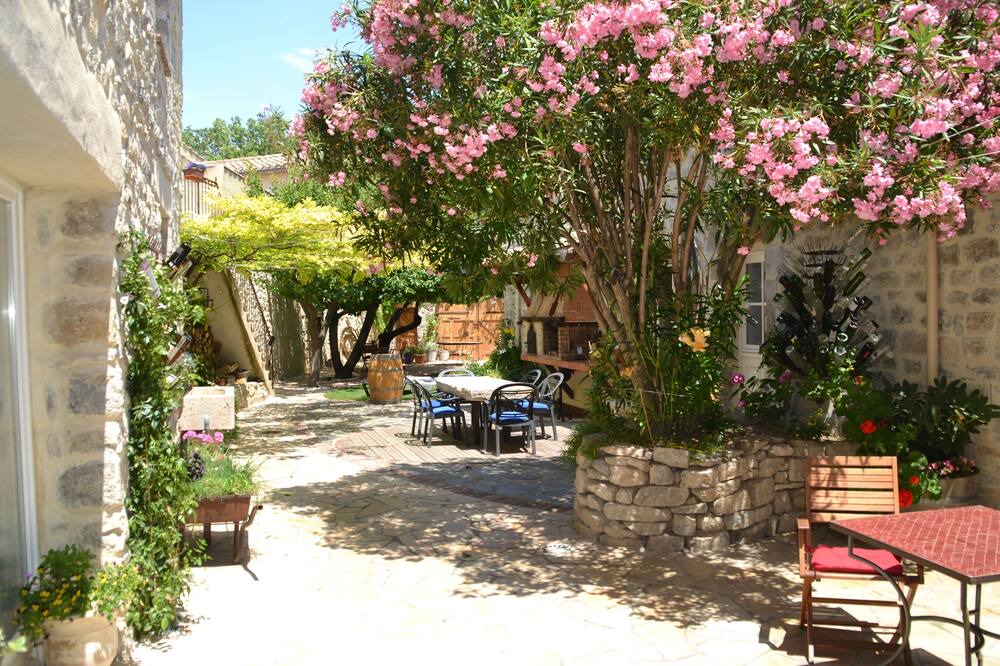Photo of Outdoor in Lagrasse