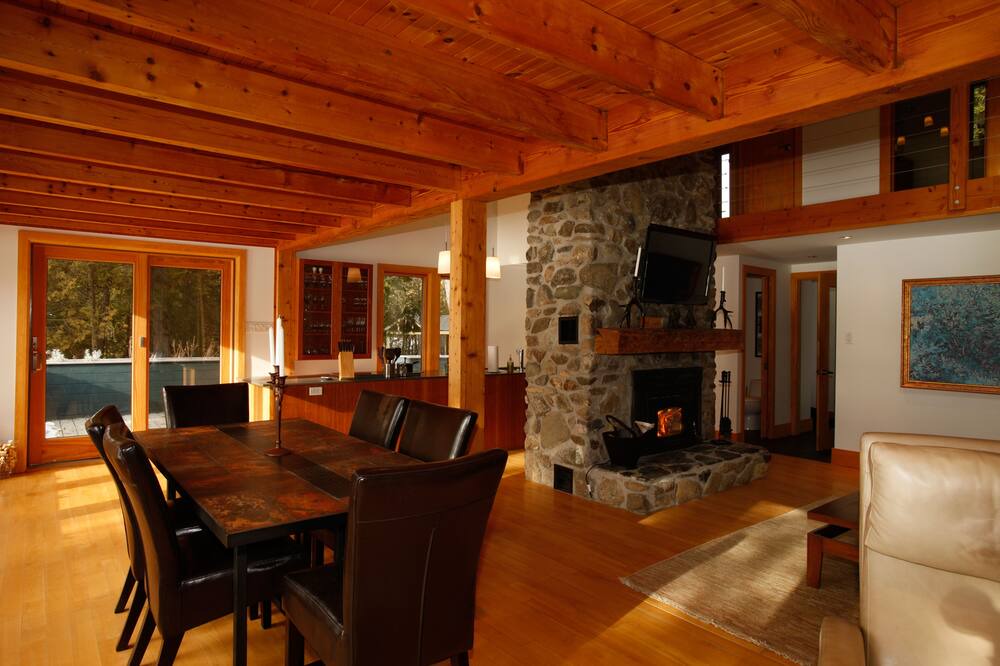 Photo of Bedroom in Memphremagog Regional County Municipality