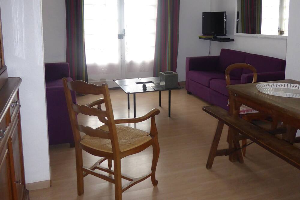Photo of Livingroom in Les Ponts-de-Ce