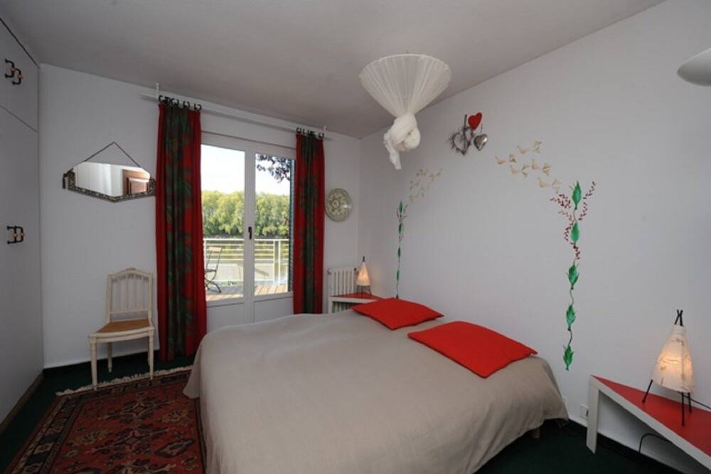 Photo of Bedroom in Les Ponts-de-Ce