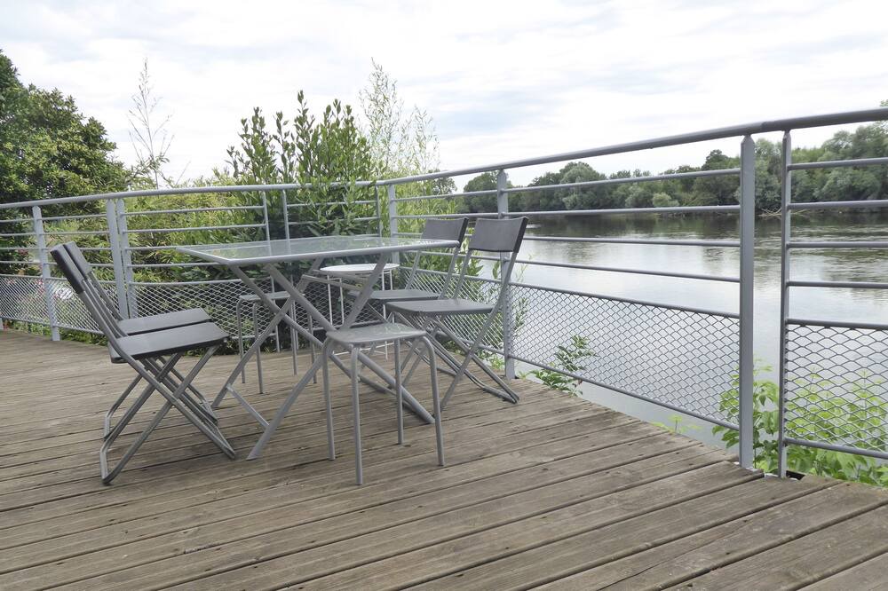Photo of Patio Balcony in Les Ponts-de-Ce