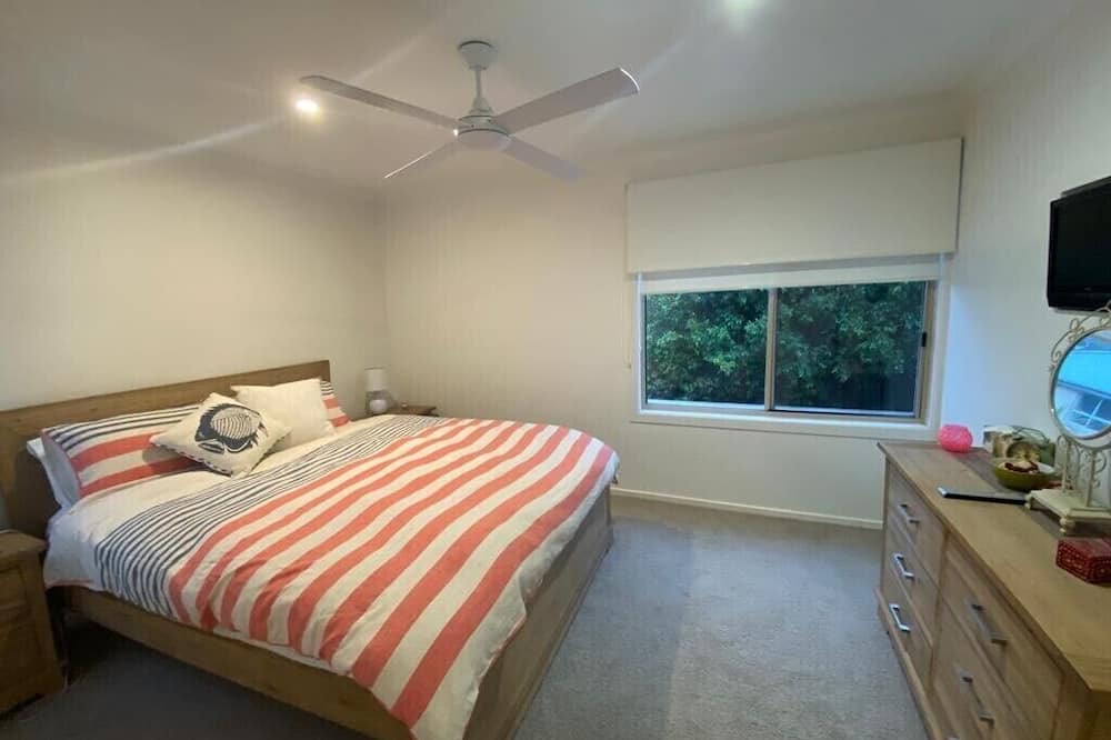 Photo of Bedroom in Long Beach