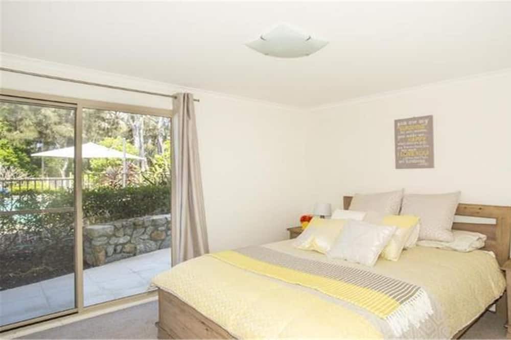 Photo of Bedroom in Long Beach