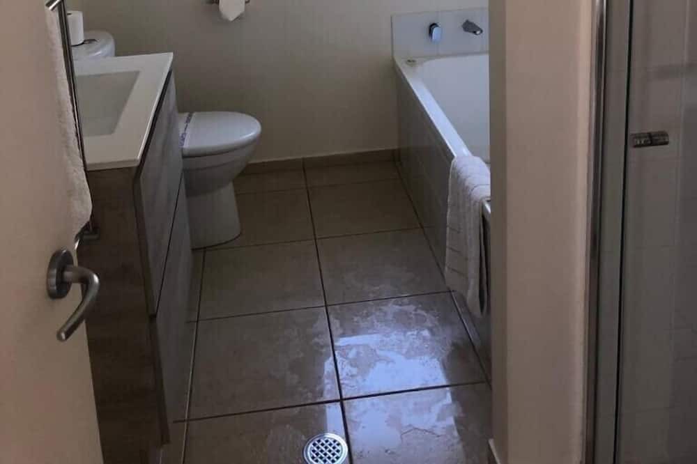 Photo of Bathroom in Long Beach