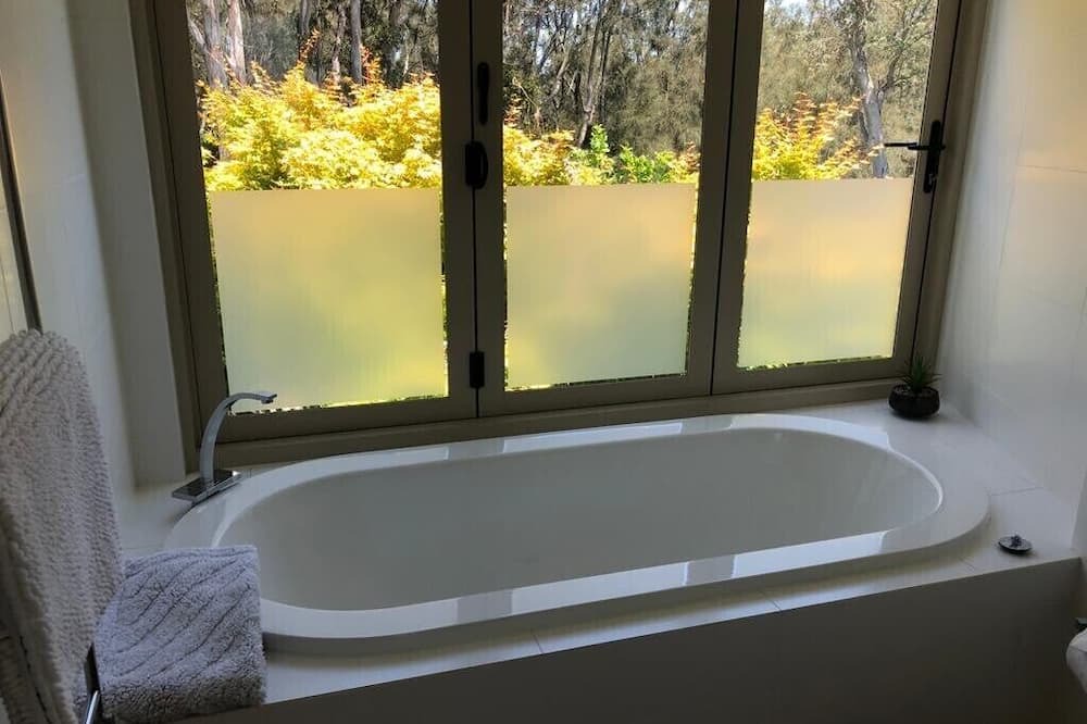 Photo of Bathroom in Long Beach