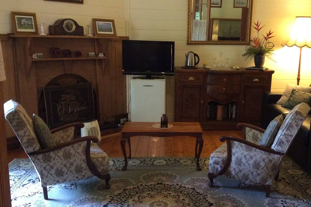 Photo of Livingroom in Nirranda