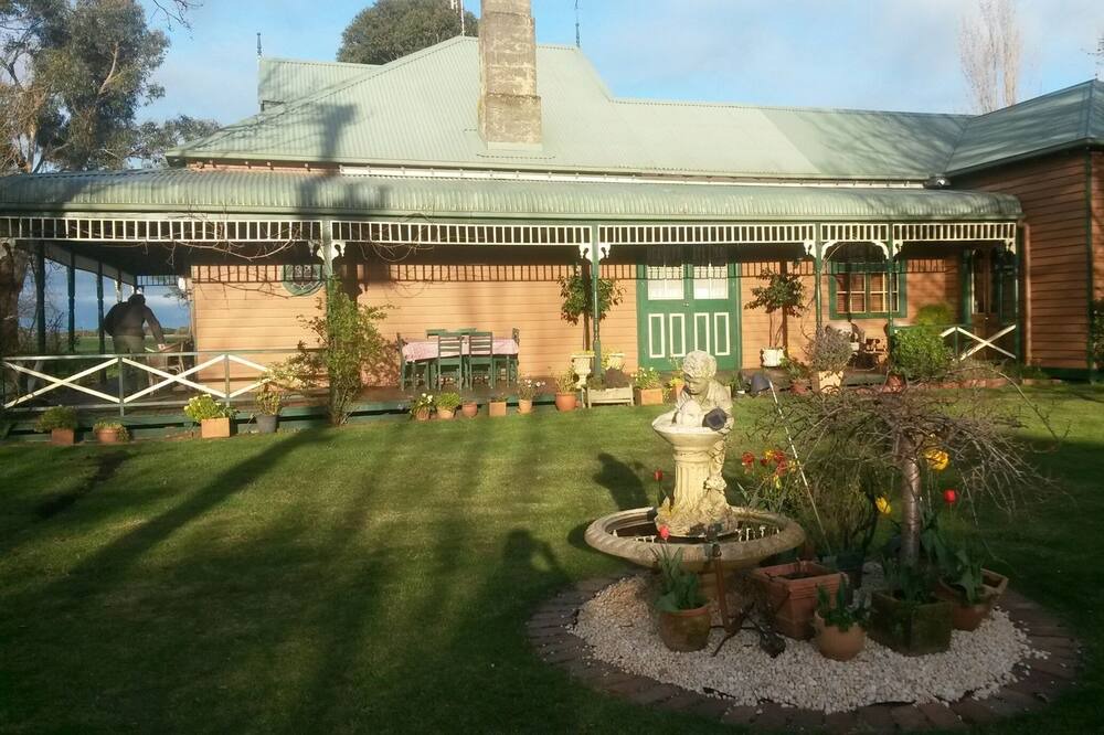 Photo of Outdoor in Nirranda