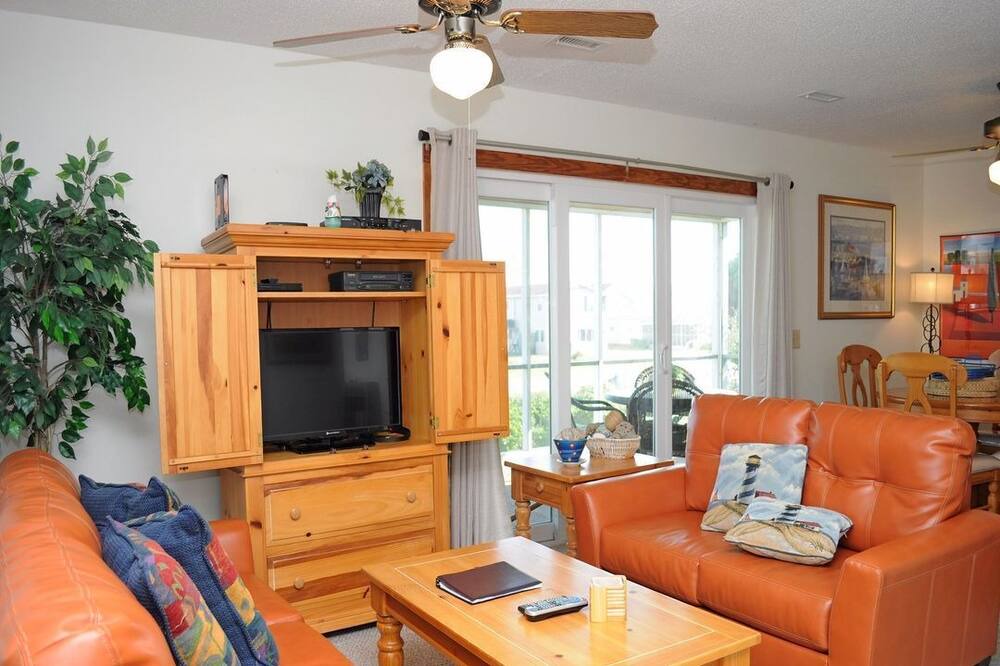 Photo of Livingroom in Ocean City Beach
