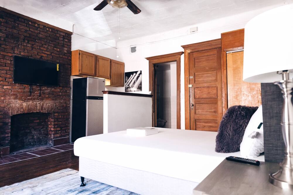 Photo of Bedroom in Washington Heights