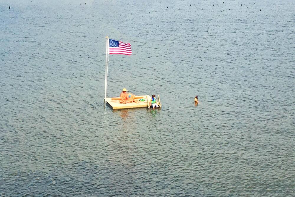 Photo of Others in Crockett