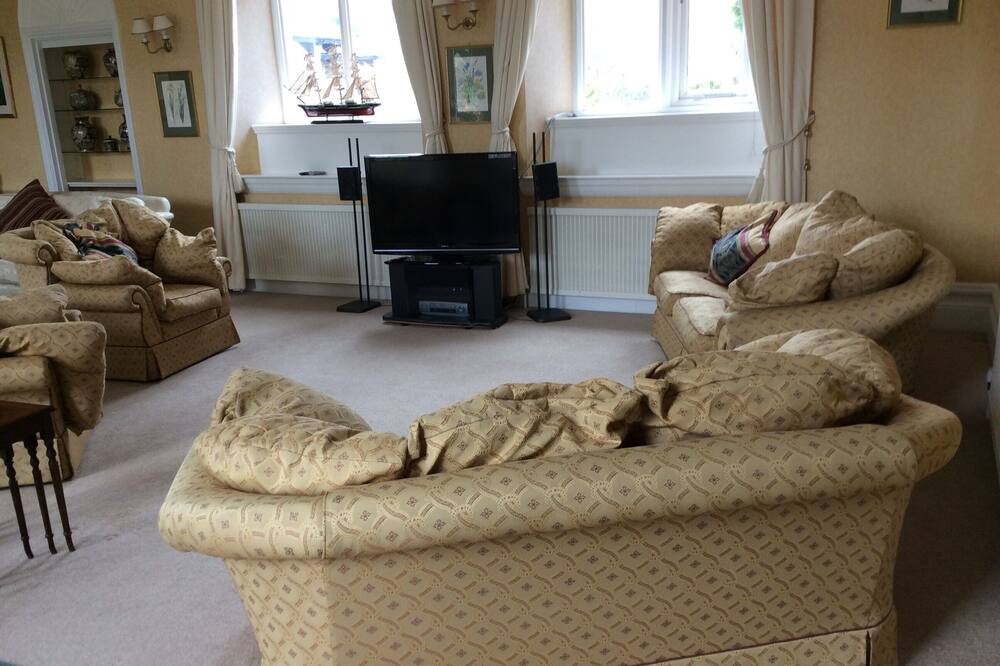 Photo of Others in Newton Ferrers