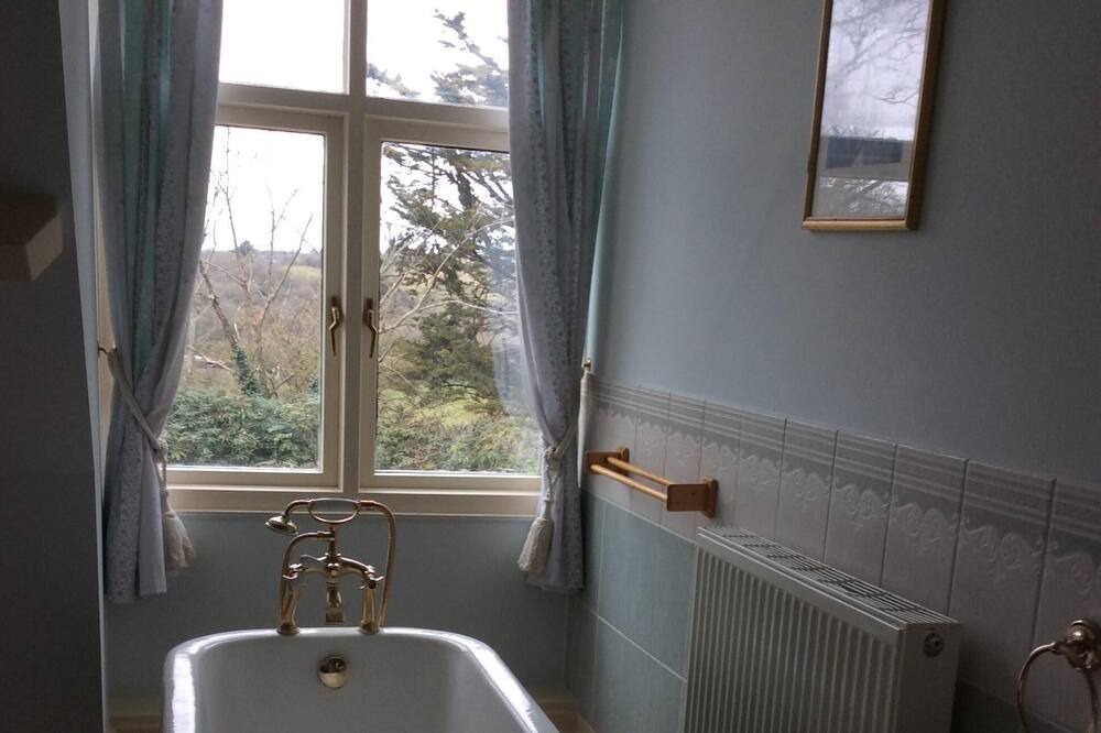 Photo of Bedroom in Newton Ferrers