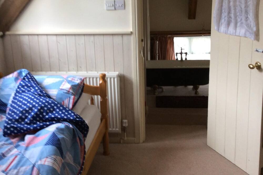 Photo of Bathroom in Newton Ferrers