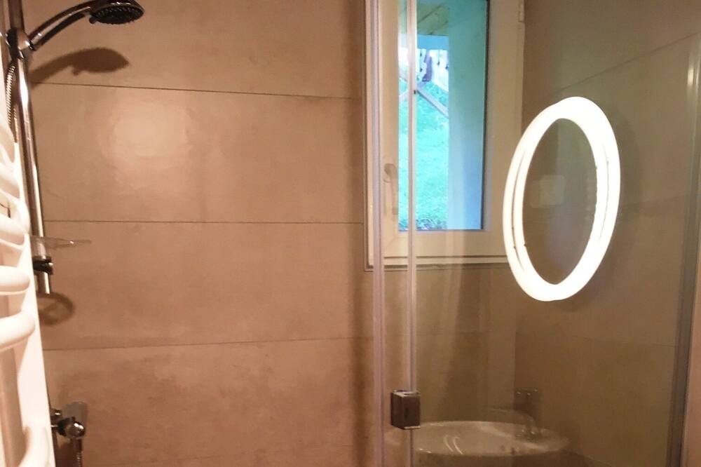 Photo of Bathroom in Saint-Lary-Soulan